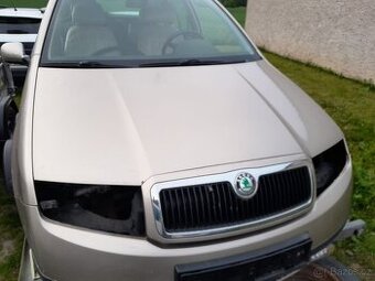 Škoda Fabia combi dveře kapota převodovka řízení a jiné