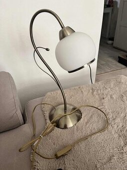 Nova lampa stolní