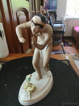 porcelánové sošky Dux předválečné