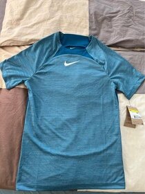 Tričko NIKE