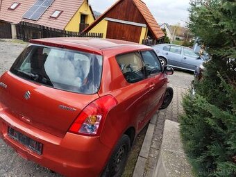 Suzuki Swift 3 dv benzín - 1