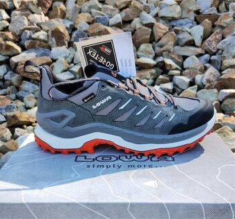 LOWA INNOVO GTX Lo vel. UK7,5/EU41,5 a UK9/43,5 levně