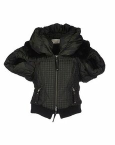 Vesta vel.S-M Scervino Street