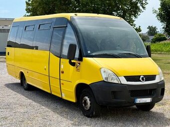 34míst, IVECO Daily Indcar Wing
