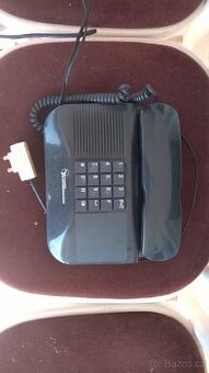 Retro telefon TESLA - 1