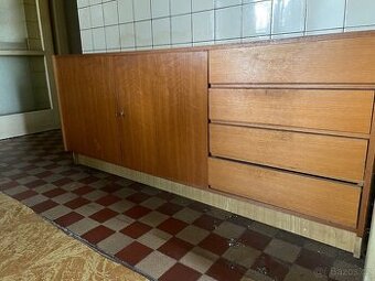 Komoda Jirotka 60.léta. Světlý dub. - 1