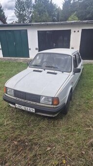 Škoda 120L - 1
