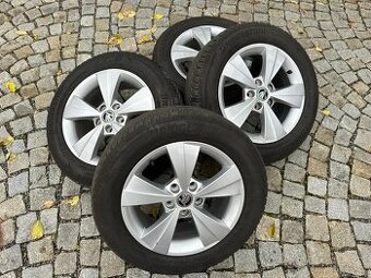 Originální zimní sada kol Škoda Octavia 4. 16" Velorum
