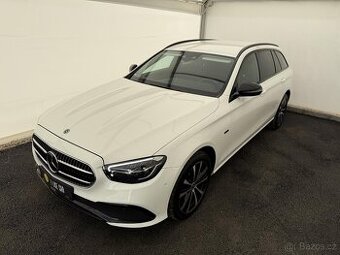 Mercedes-Benz Třídy E, 300de 9G DPH PLUG-IN 4X4 1-MAJ