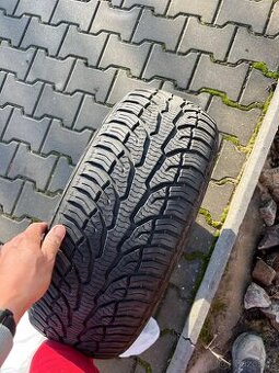 215 / 55 R17 98W zimní pneu pouze 1 KS cca 5 mm