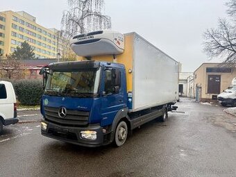 MB ATEGO 1223 CHLADAK+ZÁSUVKA HYDRAULICKÉ ČELO AUTOMAT MOTO.