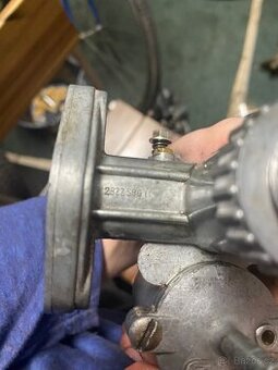 Jikov 2922 na Jawu 125/150 Kývačka