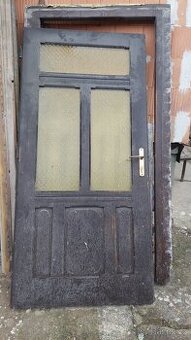 Hystorické vchodové dveře