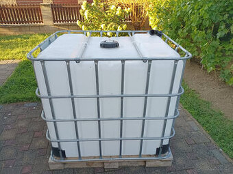 IBC 1000litrů