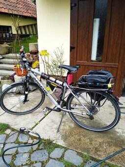 Trekové elektro kolo Apache