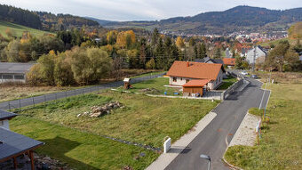 Pozemek určený k výstavbě rodinného domu v Sušici