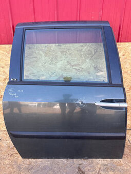 96.PRODÁM PRAVÉ ZADNÍ DVEŘE PEUGEOT 807