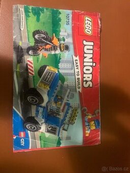 Lego City 10735  honička s policejní dodávkou