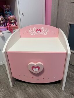 Krásný dívčí stolek - 1