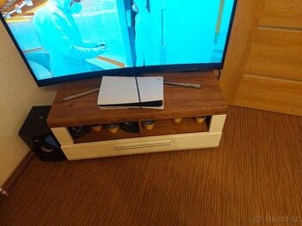 Prodám tv stolek
