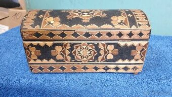 Prodám starou truhličku na šperky