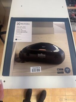 Robotický vysavač Elektrolux Pure i92 zánovní