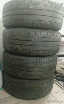 Letní pneu 225/55 R17