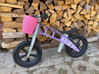 Odrážedlo First bike