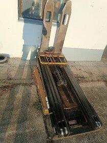 Stožár z VZV - několik kusů