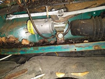 Prodám motorky stěračů na..