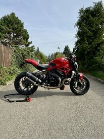 Ducati Monster 1200r