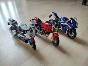 Modely motocyklů Maisto.