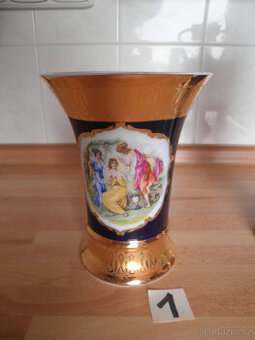 Porcelánová váza