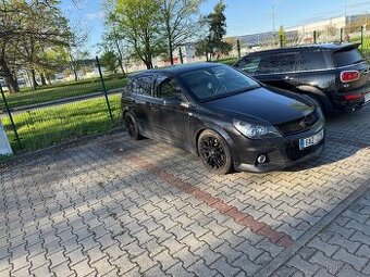 Opel Astra H 2.0T