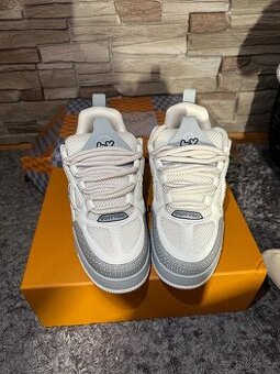 Louis Vuitton Skate Gray