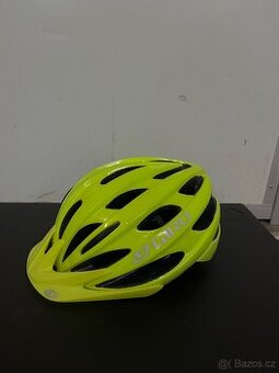 Cyklistická helma Giro Register – žlutá, lehká, nastavitelná