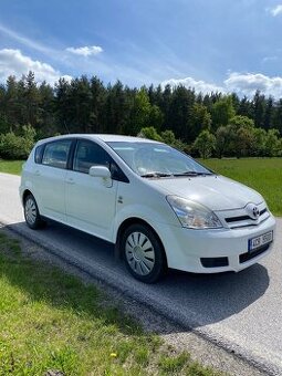 Toyota Corolla Verso 2.0 D4D 85 kw rok 2004 STK 10/25 Euro3