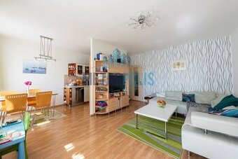 Prodej světlého bytu 3+1 s lodžií – 81 m², Praha – Horní Měc