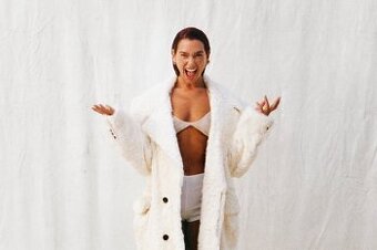 Dua Lipa – 27.5.2025 - 19:30 - Stání