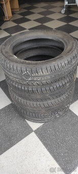 165/65 R15 81T GOOD YEAR EFFICIEN GRIP--