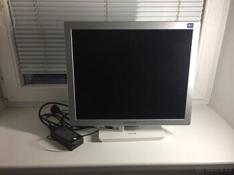 Samsung Sync Master 970P 19"