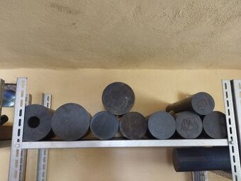 Zbytek PVC materiálu z výroby