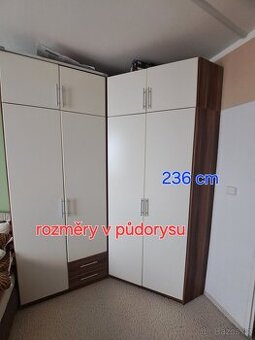 Set nábytku do ložnice