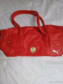 Prodám červenou kabelku ferrari