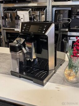 Kávovar DeLonghi PRIMADONNA Class ECAM556.55.SB