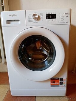 pračka Whirlpool s předním plněním
