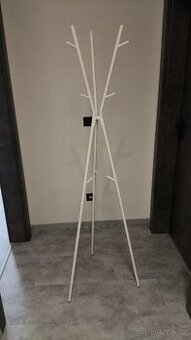Stojan na oblečení IKEA