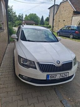 Škoda Superb combi 2 facelift 2.0 TDI 103KW xenony