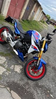 BMW F900R sport