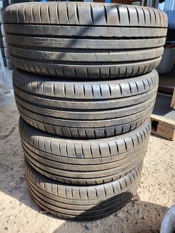 215 45 18" Michelin PilotSport 4